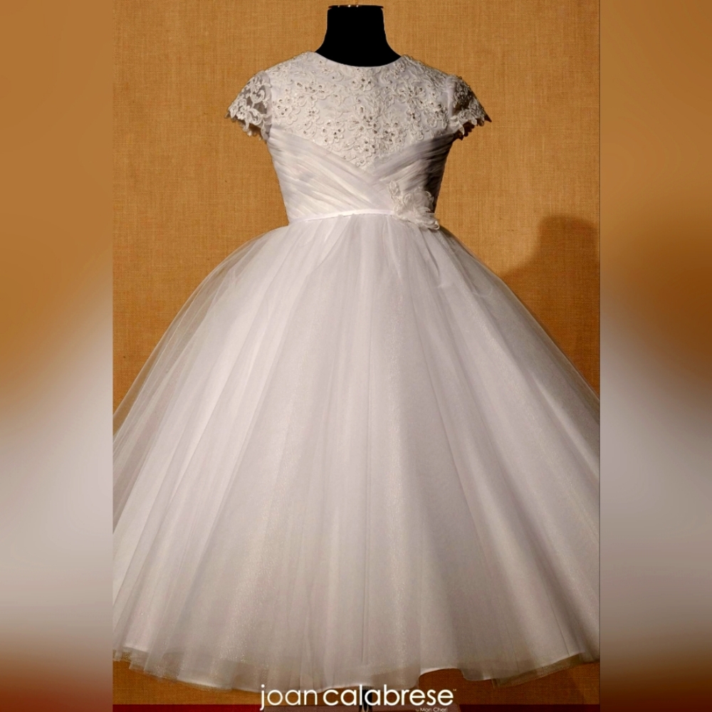 WHITE DRESS JOAN CALABRESE NEW, FOR FIRST COMMUNION, BAPTISM OR ANY FORMAL EVENT